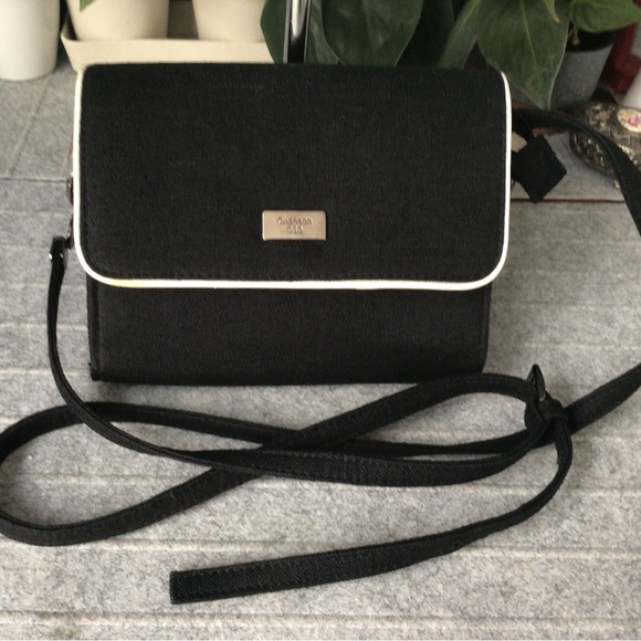 Vintage Canvas Black /White Trim Crossbody Bag with White Trim - Picture 9 of 9